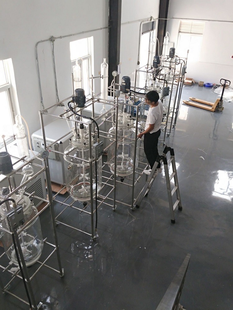 定制雙層旋轉(zhuǎn)蒸發(fā)儀河北冠龍農(nóng)化