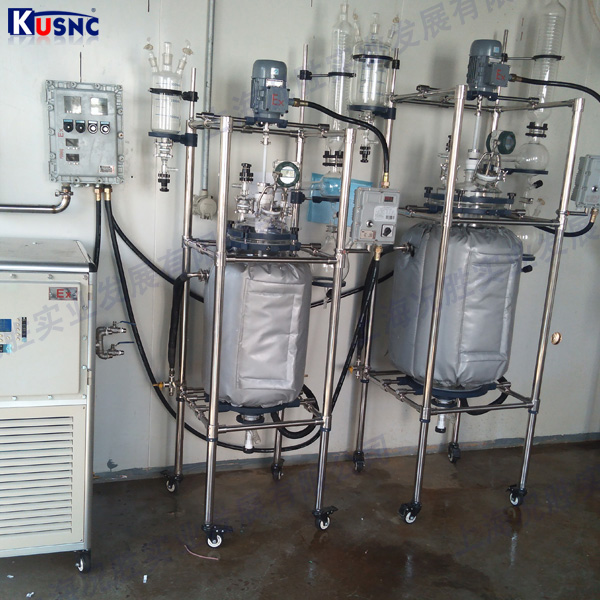 升降式雙層旋轉(zhuǎn)蒸發(fā)儀+高低溫一體機