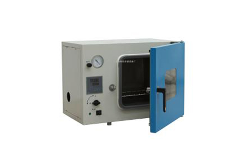 淺談?wù)婵崭稍锵涞氖褂? ></center><p>        真空干燥箱是專為干燥熱敏性、易分解和易氧化物質(zhì)而設(shè)計(jì)的,工作時(shí)可使工作室內(nèi)保持一定的真空度,并能夠向內(nèi)部充入惰性氣體,特別是一些成分復(fù)雜的物品也能進(jìn)行快速干燥,采用智能型數(shù)字溫度調(diào)節(jié)儀進(jìn)行溫度的設(shè)定、顯示與控制。真空干燥箱廣泛應(yīng)用于生物化學(xué),化工制藥、醫(yī)療衛(wèi)生、農(nóng)業(yè)科研、環(huán)境保護(hù)等研究應(yīng)用領(lǐng)域,作粉末干燥、烘培以及各類玻璃容器的消毒和滅菌用。特別適合于對干燥熱敏性、易分解、易氧化物質(zhì)和復(fù)雜成分物品進(jìn)行快速高效的干燥處理。真空干燥箱使用注意事項(xiàng)1.真空箱外殼必須有效接地,以保證使用安全。2.真空箱應(yīng)在相對濕度≤85%RH,周圍無腐蝕性氣體、無強(qiáng)烈震動(dòng)源及強(qiáng)電磁場存在的環(huán)境中使用。3.真空箱工作室無防爆、防腐蝕等處理,不得放易燃、易爆、易產(chǎn)生腐蝕性氣體的物品進(jìn)行干燥。4.真空泵不能長時(shí)期工作,因此當(dāng)真空度達(dá)到干燥物品要求時(shí),應(yīng)先關(guān)閉真空閥,再關(guān)閉真空泵電源,待真空度小于干燥物品要求時(shí),再打開真空閥及真空泵電源,繼續(xù)抽真空,這樣可延長真空泵使用壽命。5.干燥的物品如潮濕,則在真空箱與真空泵之間加入過濾器,防止潮濕氣體進(jìn)入真空泵,造成真空泵故障。6.干燥的物品如干燥后改變?yōu)橹亓枯p,體積小(為小顆粒狀),應(yīng)在工作室內(nèi)抽真空口加隔阻網(wǎng),以防干燥物吸入而損壞真空泵(或電磁閥)。7.真空箱經(jīng)多次使用后,會(huì)產(chǎn)生不能抽真空的現(xiàn)象,此時(shí)應(yīng)更換門封條或調(diào)整箱體上的門扣伸出距離來解決。當(dāng)真空箱干燥溫度高于200℃時(shí),會(huì)產(chǎn)生慢漏氣現(xiàn)象(除6050、6050B、6051、6053外),此時(shí)拆開箱體背后蓋板用內(nèi)六角扳手?jǐn)Q松加熱器底座,調(diào)換密封圈或擰緊加熱器底座來解決。8.放氣閥橡皮塞若旋轉(zhuǎn)困難,可在內(nèi)涂上適量油脂潤滑。(如凡士林)9.除維修外,不能拆開左側(cè)箱體蓋(6090及6210型除外)以免損壞電器控制系統(tǒng)。10.真空箱應(yīng)經(jīng)常保持清潔。箱門玻璃切忌用有反應(yīng)的化學(xué)溶液擦拭,應(yīng)用松軟棉布擦拭。11.真空箱不需連續(xù)抽氣使用時(shí),應(yīng)先關(guān)閉真空閥,再關(guān)閉真空泵電源,否則真空泵油要倒灌至箱內(nèi)。12.若真空箱長期不用,將露在外面的電鍍件擦凈后涂上中性油脂,以防腐蝕,并套上塑料薄膜防塵罩,放置于干燥的室內(nèi),以免電器元件受潮損壞,影響使用。</p><p/><p>        若在干燥物品的過程中,需要加入氮?dú)獾榷栊詺怏w,應(yīng)在合同中注明,增配一個(gè)進(jìn)氣閥。(注意:1.若真空泵正常且符合技術(shù)要求,不能抽真空,則打開箱門使用產(chǎn)品附件中的板手將箱體上的門扣向里擰一圈收短,重新關(guān)門。2.此真空干燥箱不能作為電熱干燥箱使用,因工作室不在真空狀態(tài),測量溫度與工作室內(nèi)實(shí)際溫度誤差極大)使用注意事項(xiàng)1.真空箱外殼必須有效接地,以保證使用安全。2.真空箱應(yīng)在相對濕度≤85%RH,周圍無腐蝕性氣體、無強(qiáng)烈震動(dòng)源及強(qiáng)電磁場存在的環(huán)境中使用。3.真空箱工作室無防爆、防腐蝕等處理,不得放易燃、易爆、易產(chǎn)生腐蝕性氣體的物品進(jìn)行干燥。4.真空泵不能長時(shí)期工作,因此當(dāng)真空度達(dá)到干燥物品要求時(shí),應(yīng)先關(guān)閉真空閥,再關(guān)閉真空泵電源,待真空度小于干燥物品要求時(shí),再打開真空閥及真空泵電源,繼續(xù)抽真空,這樣可延長真空泵使用壽命。5.干燥的物品如潮濕,則在真空箱與真空泵之間好加入過濾器,防止潮濕氣體進(jìn)入真空泵,造成真空泵故障。6.干燥的物品如干燥后改變?yōu)橹亓枯p,體積小(為小顆粒狀),應(yīng)在工作室內(nèi)抽真空口加隔阻網(wǎng),以防干燥物吸入而損壞真空泵(或電磁閥)。7.真空箱經(jīng)多次使用后,會(huì)產(chǎn)生不能抽真空的現(xiàn)象,此時(shí)應(yīng)更換門封條或調(diào)整箱體上的門扣伸出距離來解決。當(dāng)真空箱干燥溫度高于200℃時(shí),會(huì)產(chǎn)生慢漏氣現(xiàn)象(除6050、6050B、6051、6053外),此時(shí)拆開箱體背后蓋板用內(nèi)六角扳手?jǐn)Q松加熱器底座,調(diào)換密封圈或擰緊加熱器底座來解決。8.放氣閥橡皮塞若旋轉(zhuǎn)困難,可在內(nèi)涂上適量油脂潤滑。(如凡士林)9.除維修外,不能拆開左側(cè)箱體蓋(6090及6210型除外)以免損壞電器控制系統(tǒng)。10.真空箱應(yīng)經(jīng)常保持清潔。箱門玻璃切忌用有反應(yīng)的化學(xué)溶液擦拭,應(yīng)用松軟棉布擦拭。11.若真空箱長期不用,將露在外面的電鍍件擦凈后涂上中性油脂,以防腐蝕,并套上塑料薄膜防塵罩,放置于干燥的室內(nèi),以免電器元件受潮損壞,影響使用。12.真空箱不需連續(xù)抽氣使用時(shí),應(yīng)先關(guān)閉真空閥,再關(guān)閉真空泵電源,否則真空泵油要倒灌至箱內(nèi)</p><p/>關(guān)鍵詞:儀表人|真空干燥箱,淺談?wù)婵崭稍锵涞氖褂?         </div> 
   <div style=